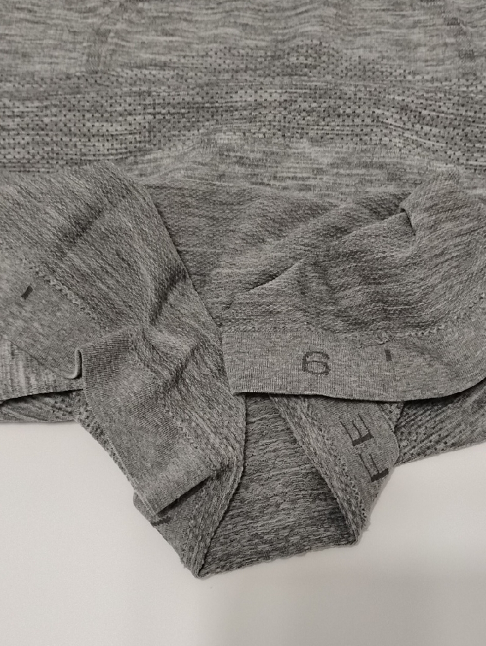 Lululemon Swiftly Tech Racerback Tank - Picture 7 of 7